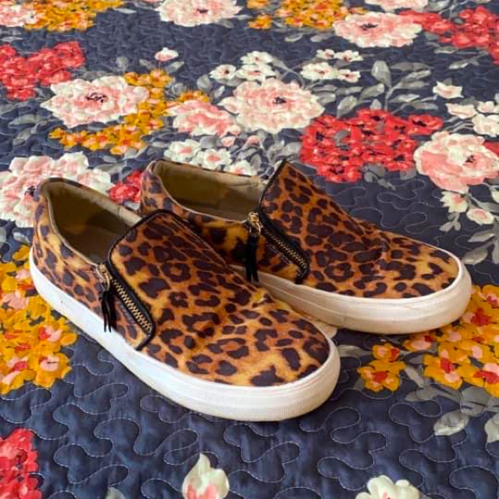 Leopard shoes